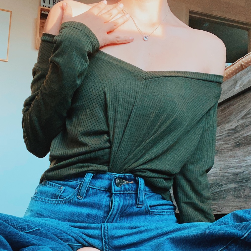 Long Sleeved Crop Top